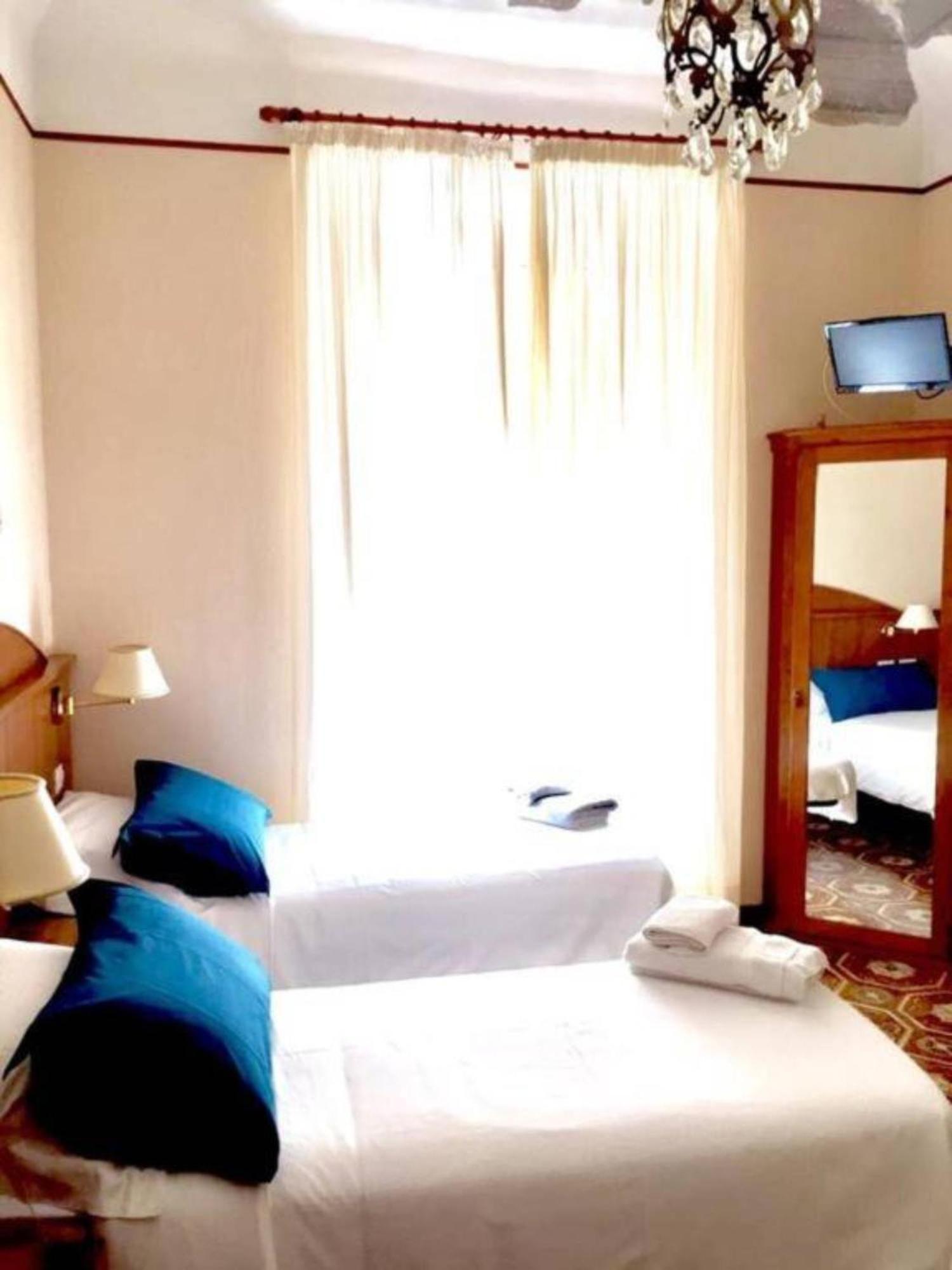 Nahid Accommodation Рим Экстерьер фото