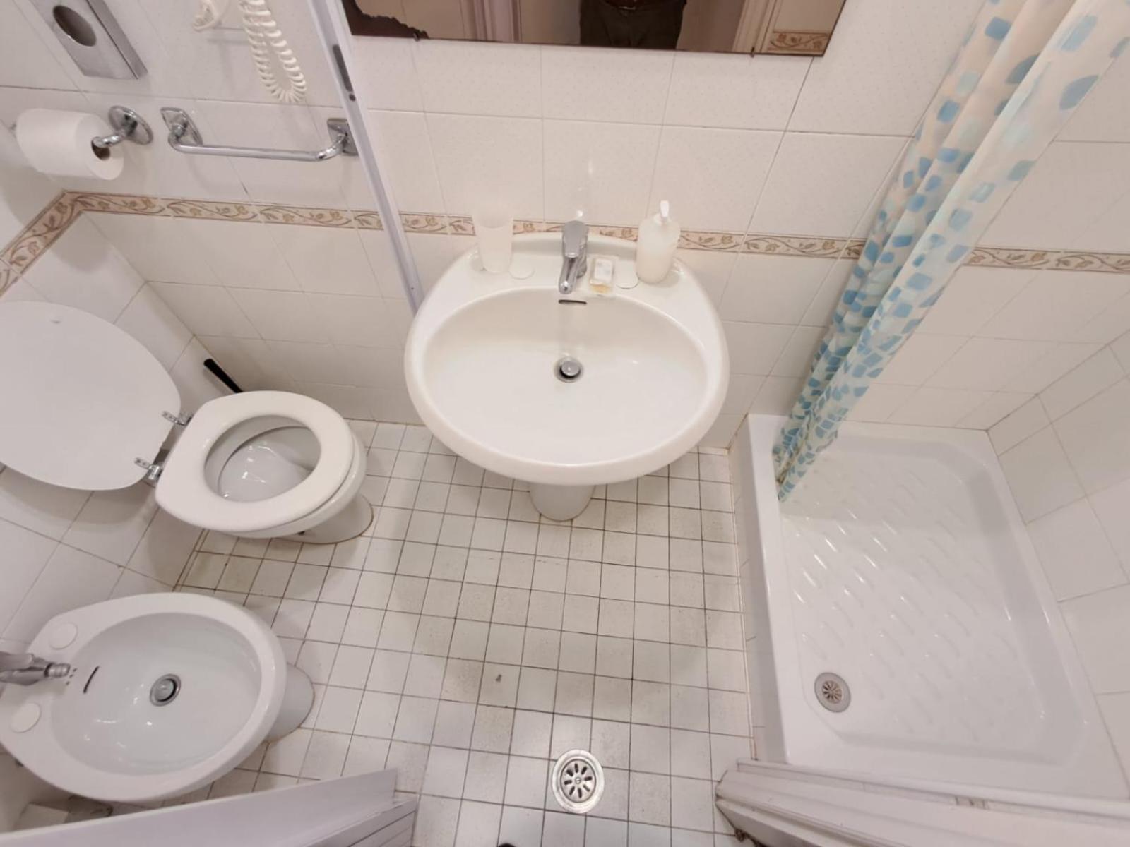 Nahid Accommodation Рим Экстерьер фото