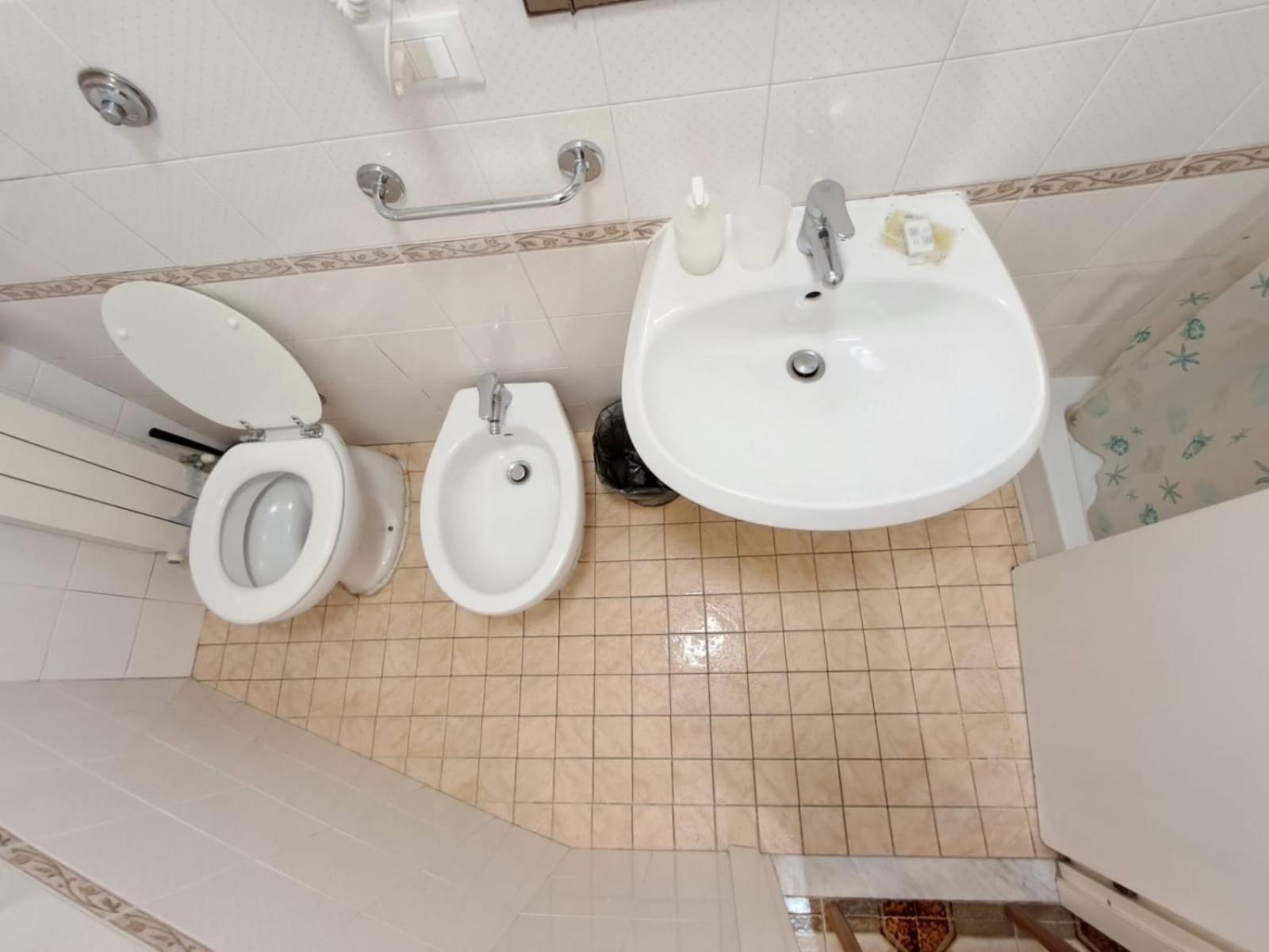 Nahid Accommodation Рим Экстерьер фото
