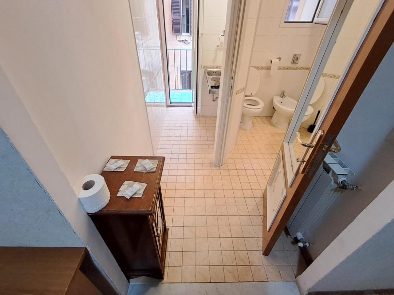 Nahid Accommodation Рим Экстерьер фото