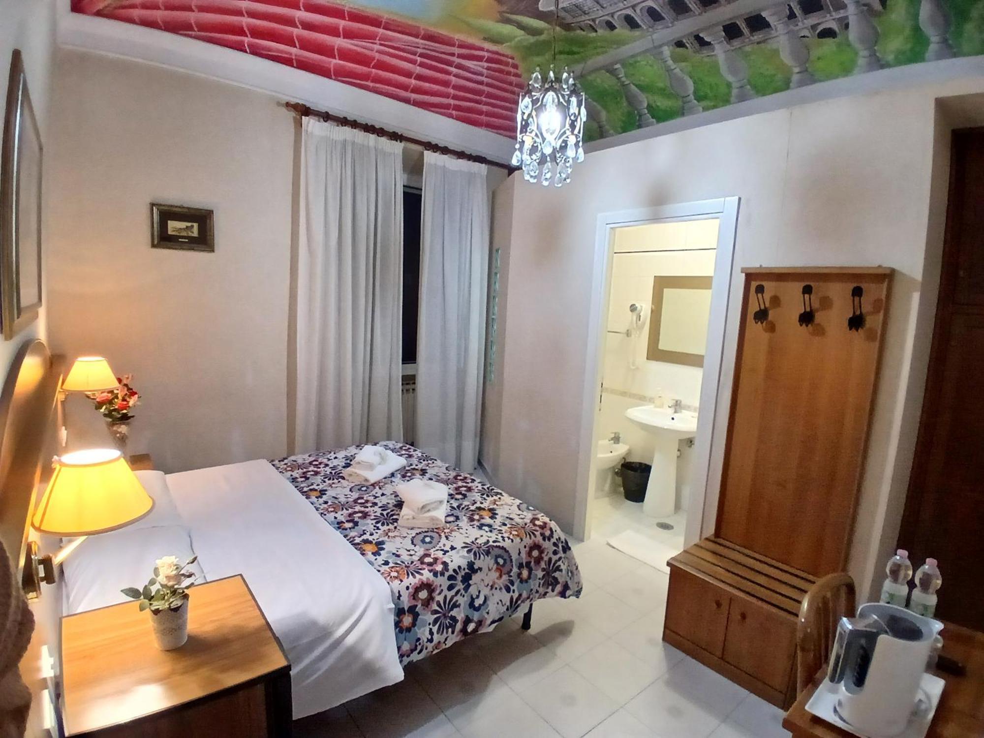 Nahid Accommodation Рим Экстерьер фото